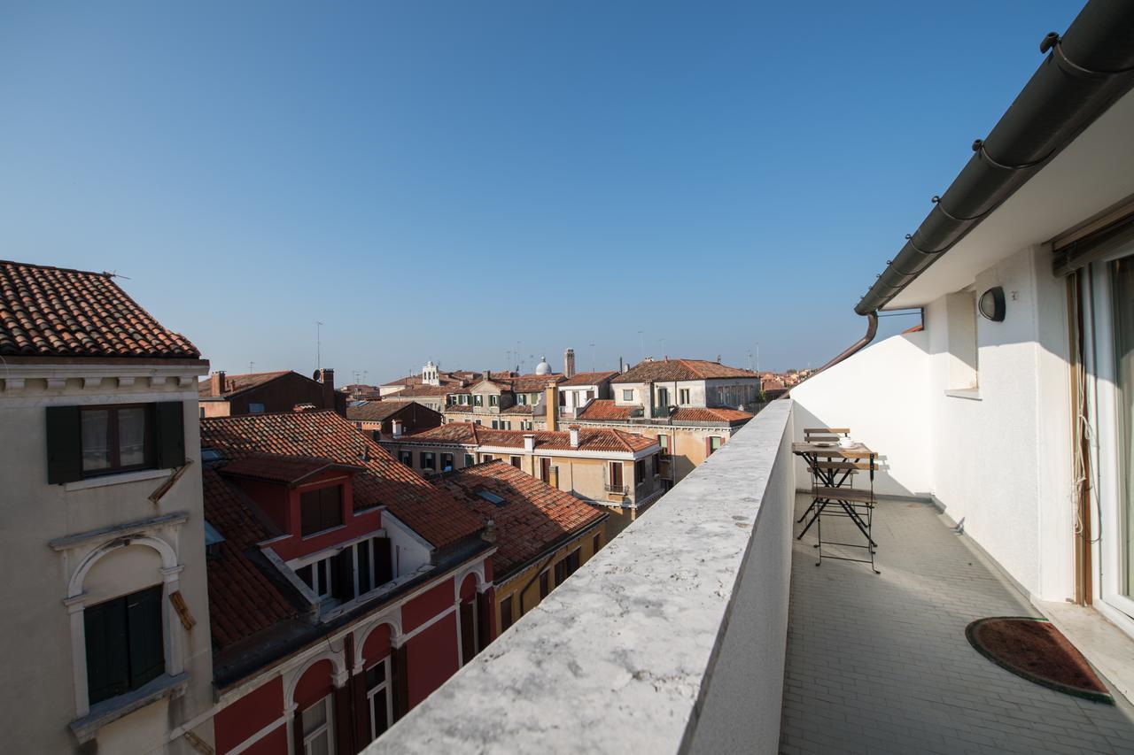 Savoia & Jolanda Apartments 2 Venezia Eksteriør bilde