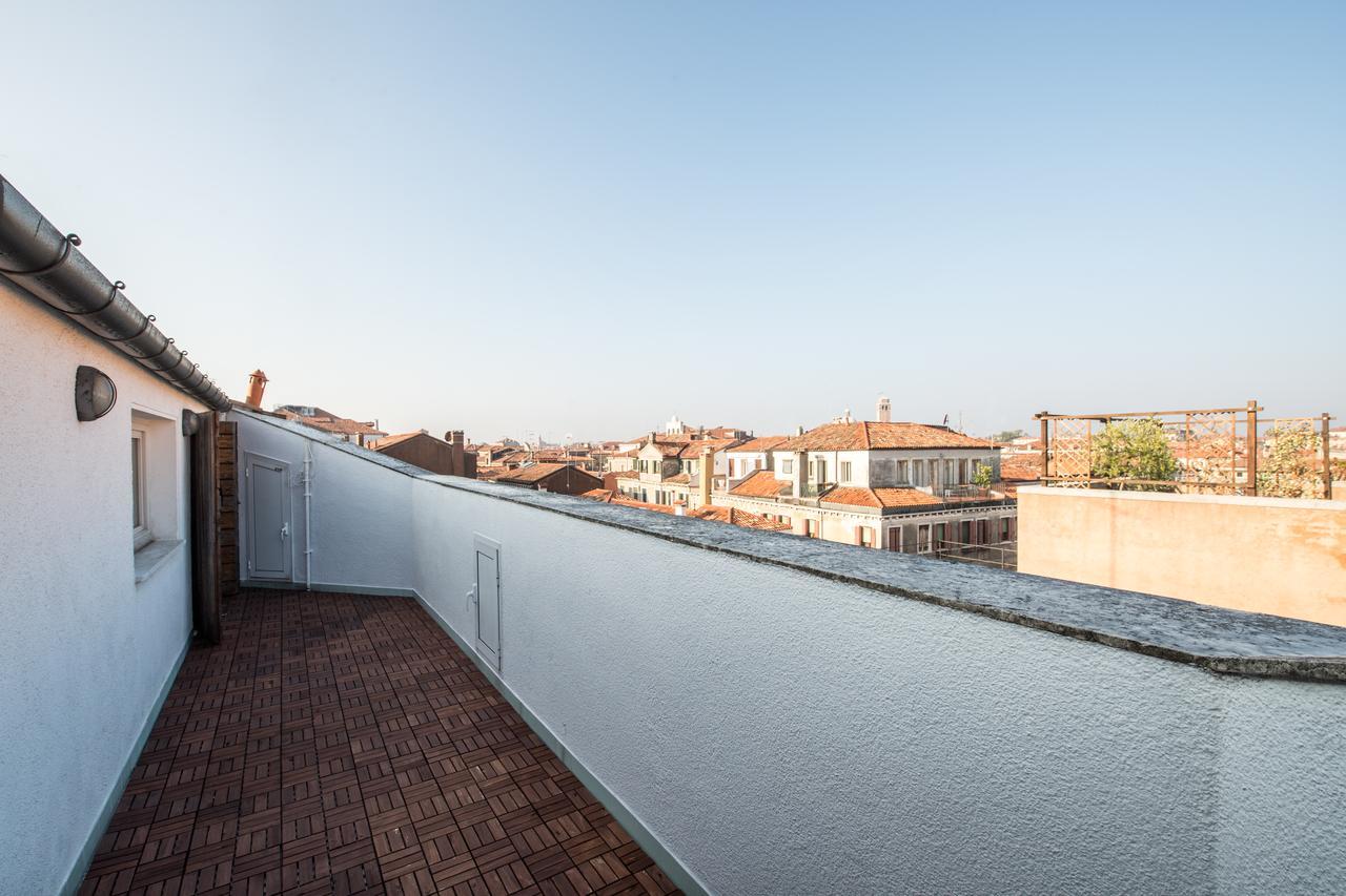 Savoia & Jolanda Apartments 2 Venezia Eksteriør bilde